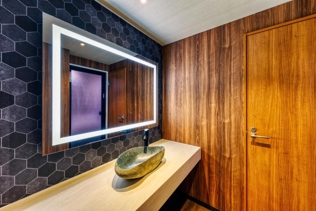 Hotel Lotus Okayama Adult Only Екстериор снимка
